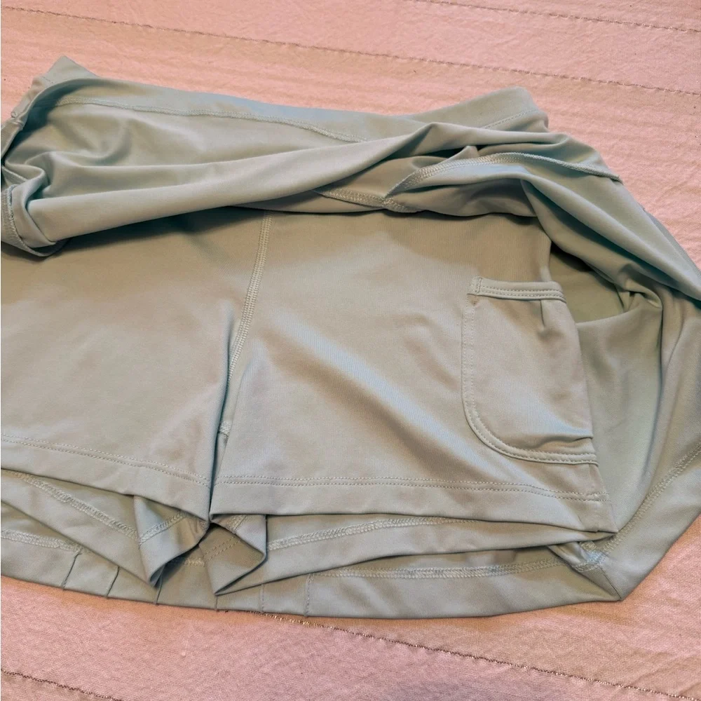 Nike Women's‎ Mint Green Skort